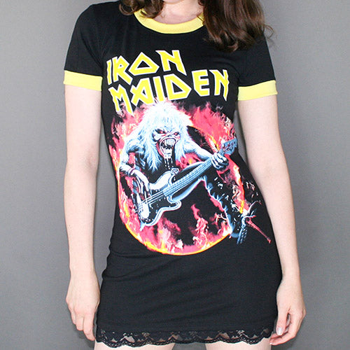 Altered Iron Maiden t-shirt, designed for a flattering fit. Yellow knit trim on the neck and arms with black lace on the hem.
HANDMADE | ALTERED TEE
STYLE FIT: Casual | Slightly Fitted
STRETCH: Light
MATERIAL: Knit | Lace
CARE: Wash Delicate | Hang Low