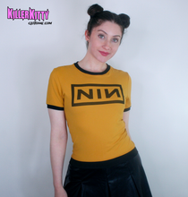 Cargar imagen en el visor de la galería, Camisa ringer NIN Nine Inch Nails
