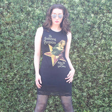 Carica l&#39;immagine nel visualizzatore di Gallery, Smashing Pumpkins Shirt Dress
